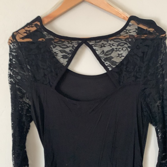 Serene Blue  Black Lace Cutout Tee - Picture 4 of 5
